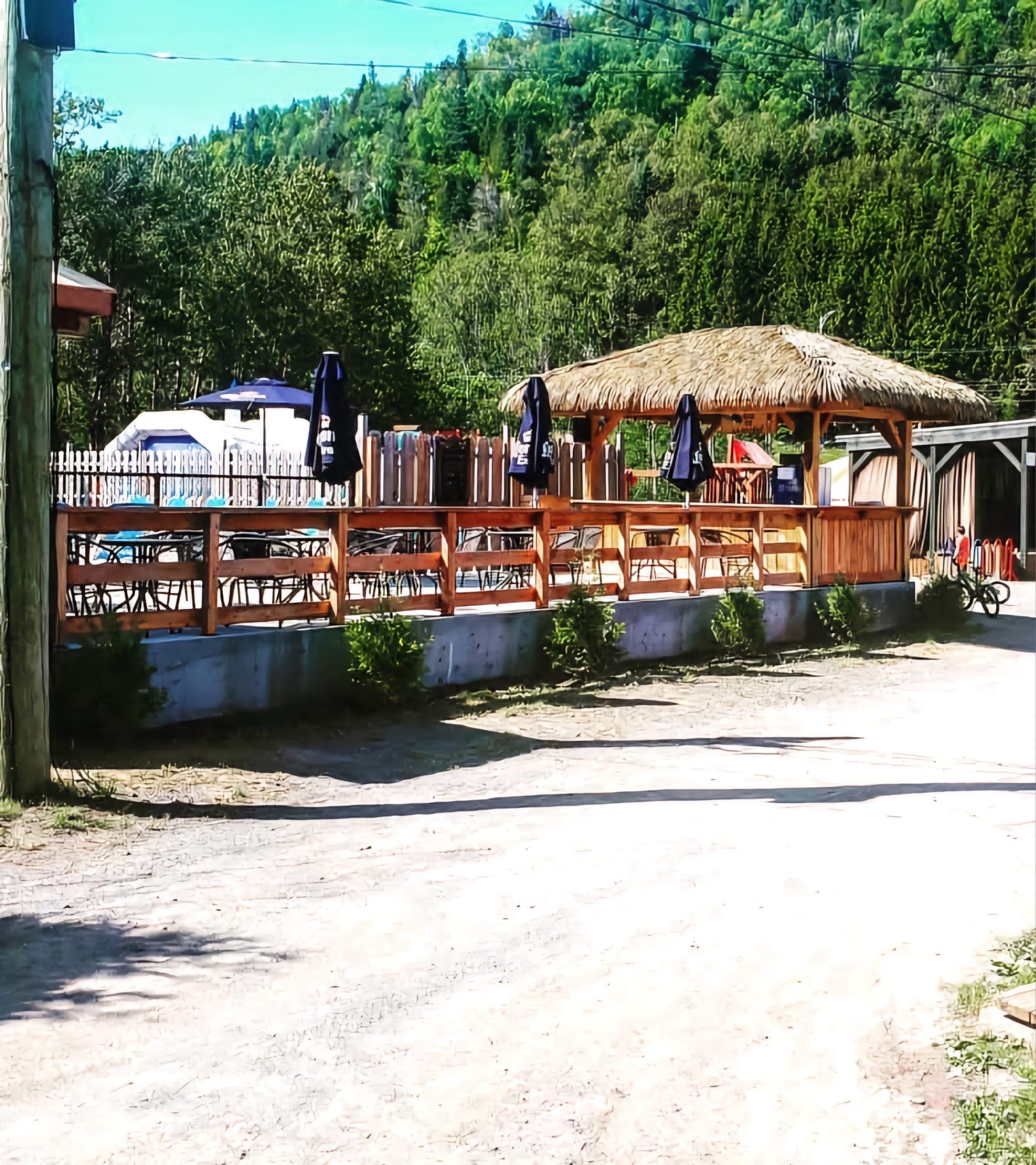 Camping au bord de la rivière
