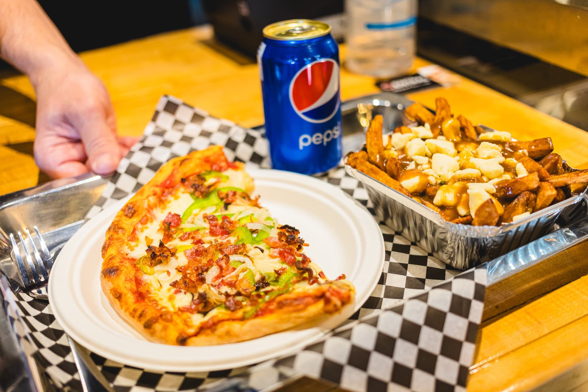 Central Pizzeria & Casse-croûte