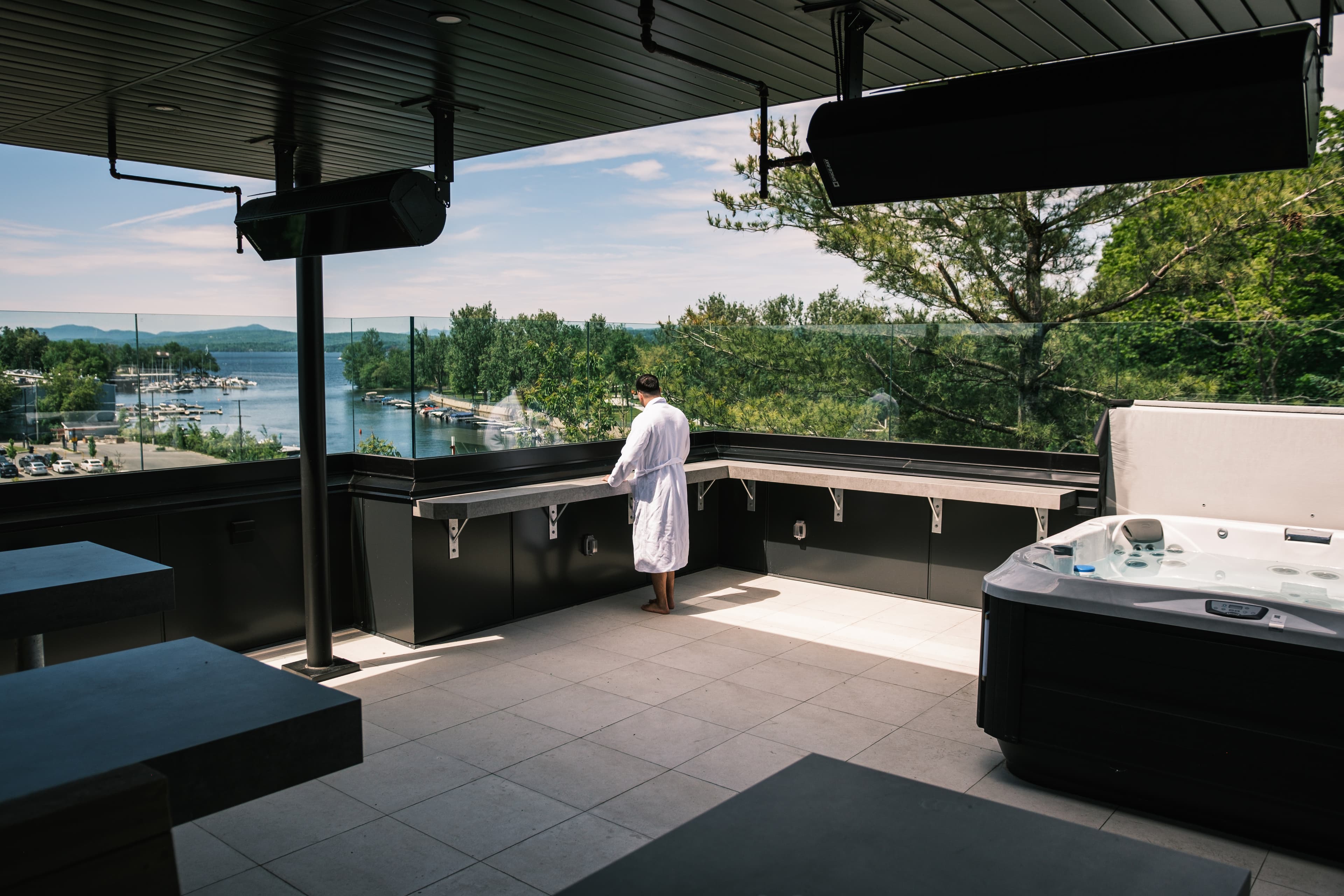 Hôtel Expérience Quartier des Marinas