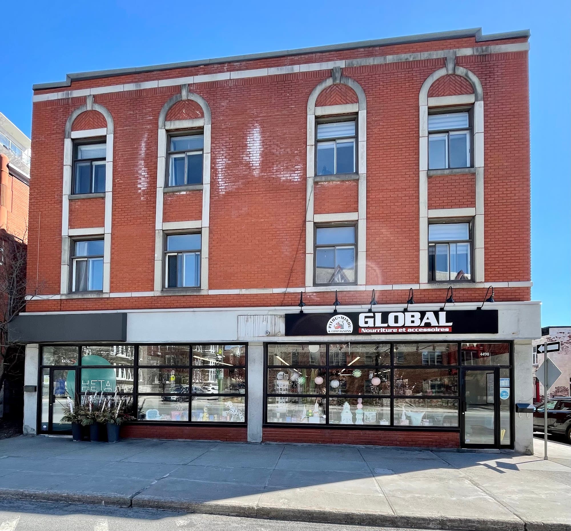 Pitou Minou & Compagnons Westmount